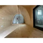 Campingpod Innen mit Tür