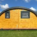 modularer Camping Pod Rückansicht