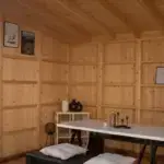 Tinyhaus 3x3m mit Grill Ansicht Innenansicht mit Tisch