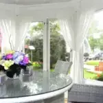 Pavillon 10 m² Sun mit Fenster und Tisch