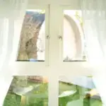 Pavillon 10 m² Fenster mit Vorhang