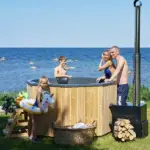 Badezuber 6 Personen Blau Meer mit Menschen