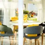 Pavillon 10 m² Blick durch das Fenster