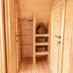 Camping Halb Pod mit Blick in den Vorraum
